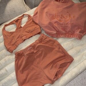 BO + TEE 3 piece set in Terracotta size S